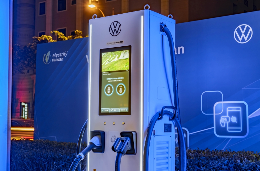 2024_0514_圖3_台灣福斯汽車首座極速充電站正式啟用記者會..
